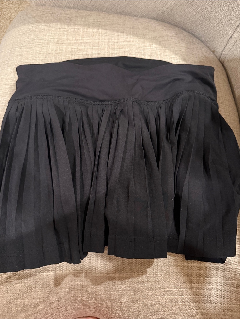 Lululemon Pleated Mini Skirt (Black)